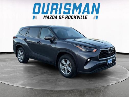 2024 Toyota Highlander LE