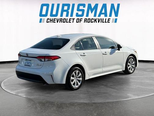 Ice Cap 2024 Toyota Corolla Hybrid LE