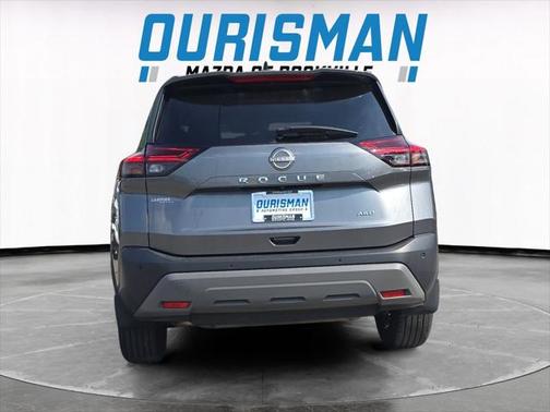 2022 Nissan Rogue S