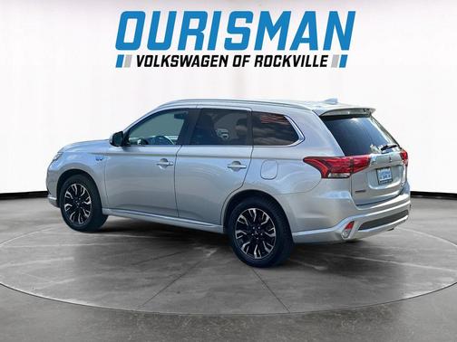 Alloy Silver Metallic 2018 Mitsubishi Outlander PHEV SEL