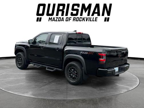 Super Black 2022 Nissan Frontier PRO-4X