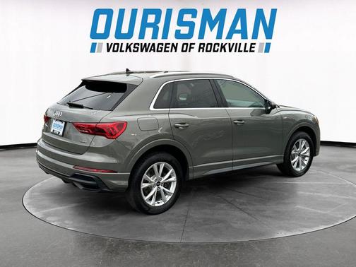 2022 Audi Q3 45 S line Premium