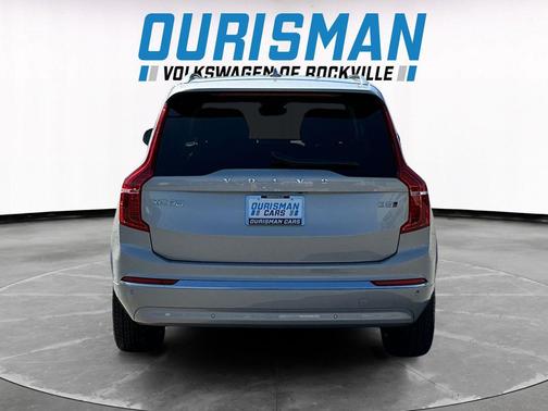 Silver 2025 Volvo XC90 B5 Core