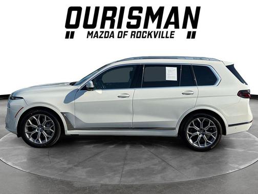 Alpine White 2024 BMW X7 xDrive40i