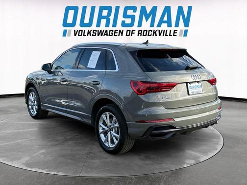 2022 Audi Q3 45 S line Premium