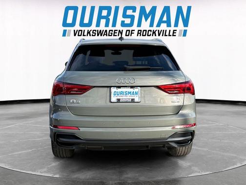 2022 Audi Q3 45 S line Premium