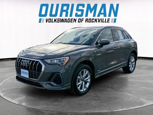 2022 Audi Q3 45 S line Premium