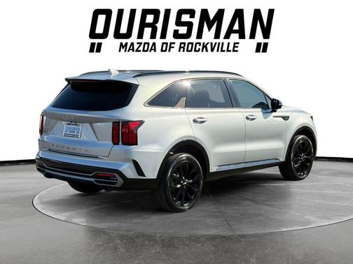 Sparkling Silver 2022 Kia Sorento SX