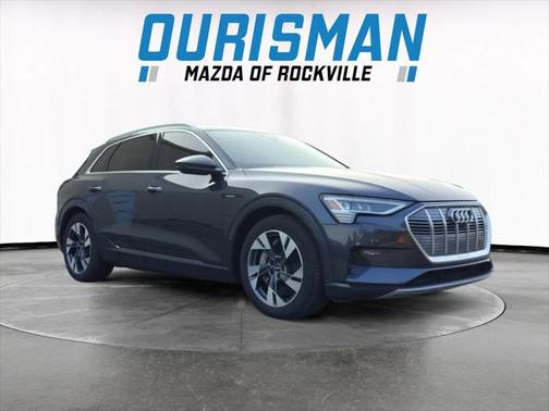 2021 Audi e-tron Premium