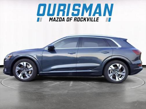 2021 Audi e-tron Premium