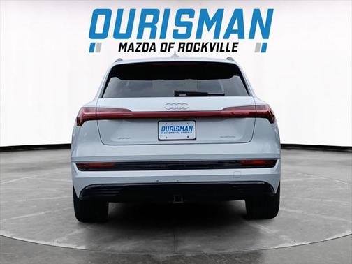 2021 Audi e-tron Premium Plus