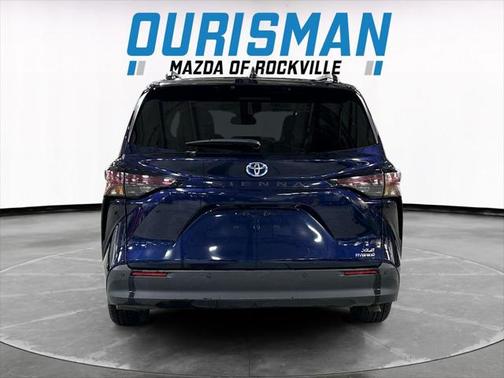 2023 Toyota Sienna XLE 7 Passenger