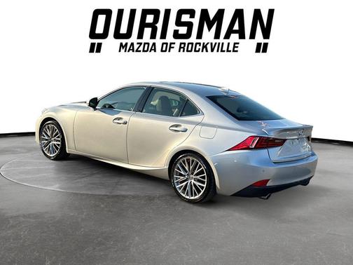 2016 Lexus IS 200t Base