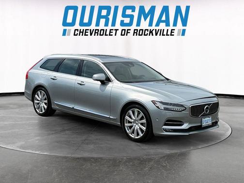 Electric Silver Metallic 2018 Volvo V90 T6 Inscription
