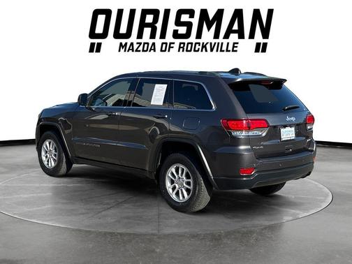 Granite Crystal Metallic Clearcoat 2020 Jeep Grand Cherokee Laredo