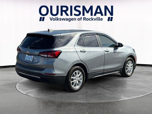 Sterling Gray Metallic 2024 Chevrolet Equinox 1LT