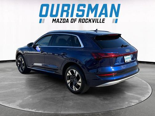 2023 Audi e-tron Premium quattro