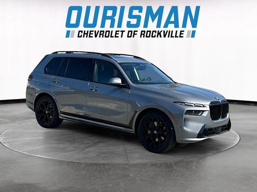 Gray Metallic 2024 BMW X7 xDrive40i