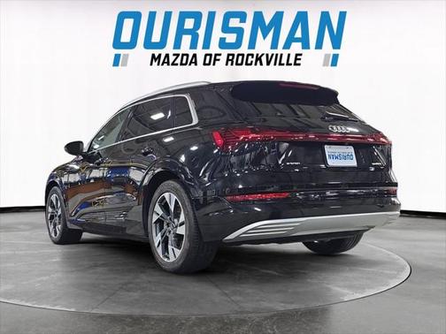 2021 Audi e-tron Premium