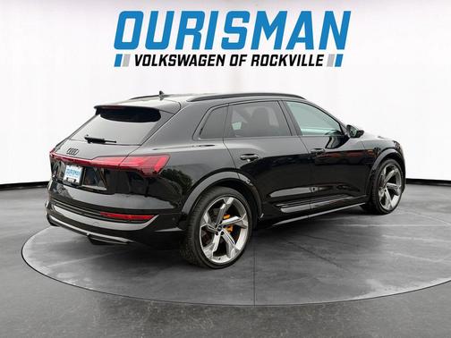 2023 Audi e-tron S Premium Plus quattro