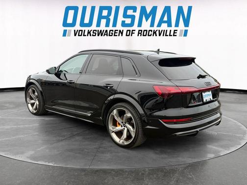 2023 Audi e-tron S Premium Plus quattro