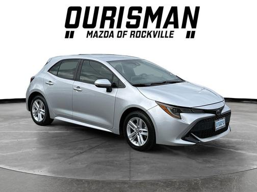 Classic Silver Metallic 2019 Toyota Corolla SE