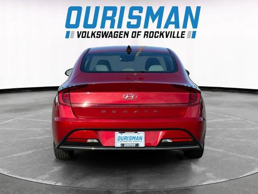2022 Hyundai SONATA SE