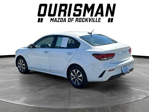 Clear White 2022 Kia Rio S