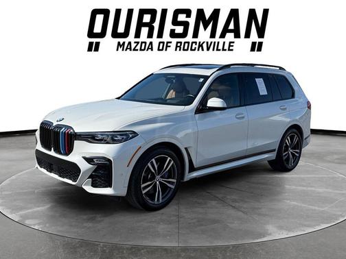 White Metallic 2022 BMW X7 xDrive40i