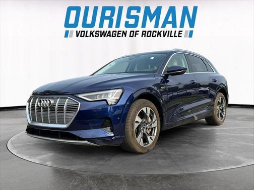 2021 Audi e-tron Premium Plus