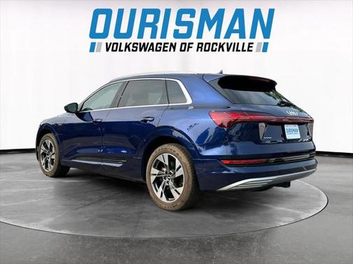 2021 Audi e-tron Premium Plus