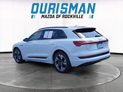 2021 Audi e-tron Premium