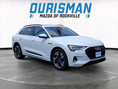 2021 Audi e-tron Premium