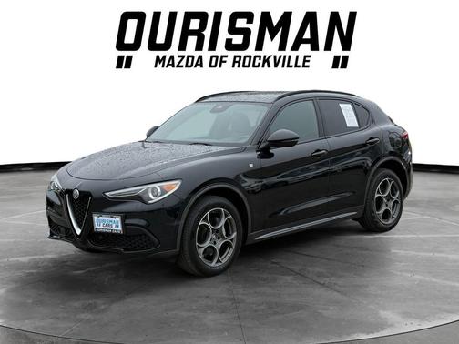 Vulcano Black Metallic 2022 Alfa Romeo Stelvio Ti