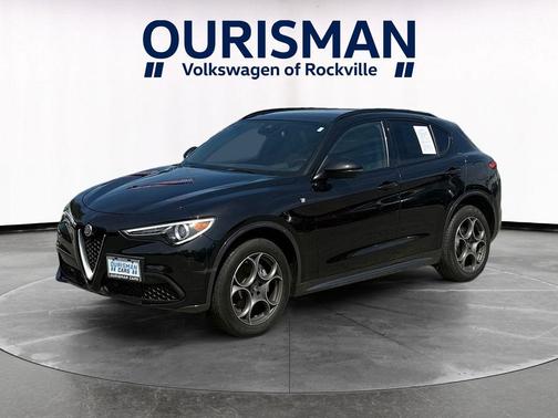 Vulcano Black Metallic 2022 Alfa Romeo Stelvio Ti
