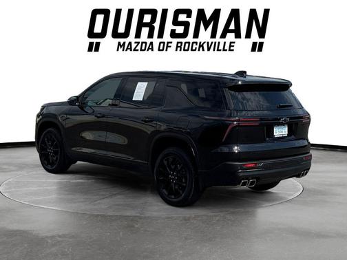 Mosaic Black Metallic 2024 Chevrolet Traverse LS