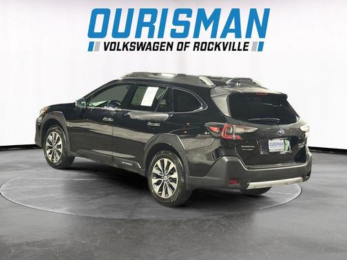 2024 Subaru Outback Touring