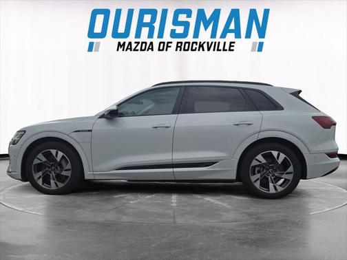 2022 Audi e-tron Premium