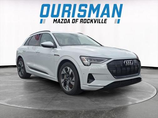 2022 Audi e-tron Premium