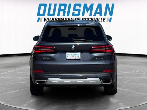 Gray Metallic 2021 BMW X5 xDrive40i