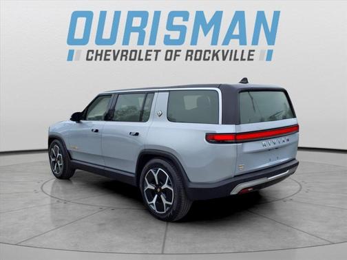 2023 Rivian R1S Adventure