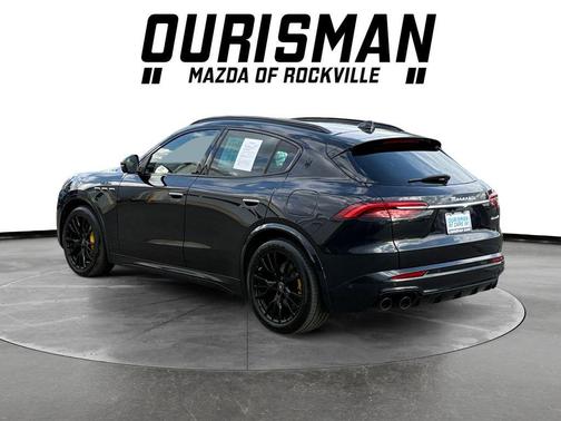 Nero Tempesta Metallic 2024 Maserati Grecale Modena