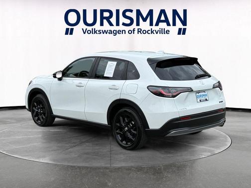 Platinum White Pearl 2024 Honda HR-V Sport