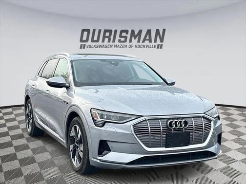 2022 Audi e-tron Premium
