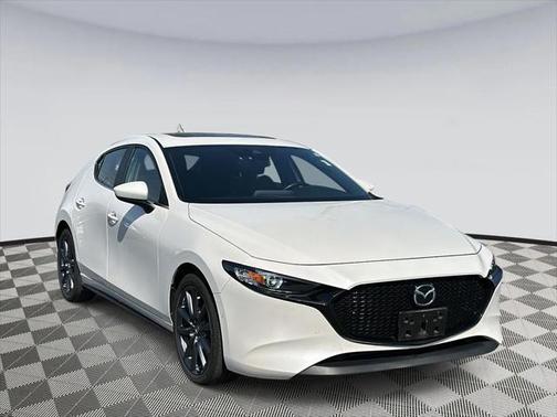 2022 Mazda Mazda3 FWD w/Preferred Package