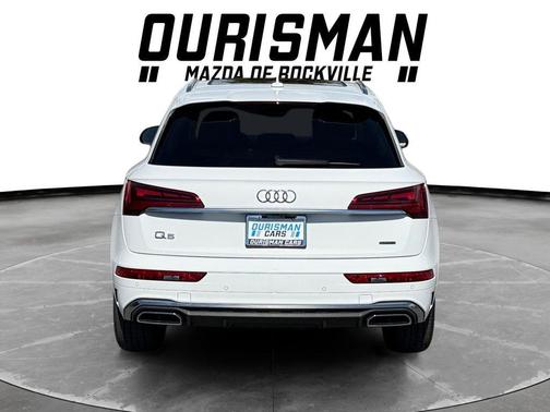 Ibis White 2023 Audi Q5 45 S line Premium