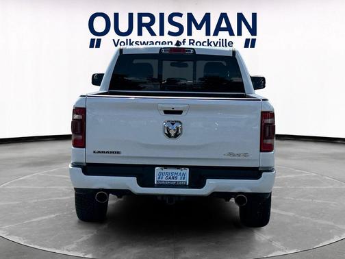 Bright White Clearcoat 2020 RAM 1500 Laramie