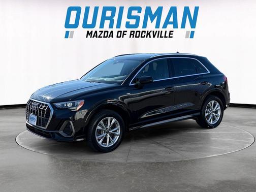 2022 Audi Q3 45 S line Premium