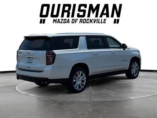 Pearl 2024 Chevrolet Suburban High Country