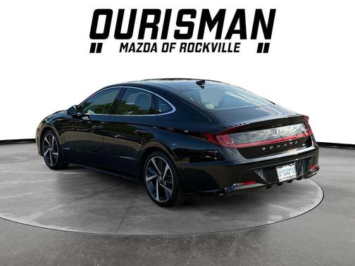 Phantom Black 2022 Hyundai SONATA SEL Plus